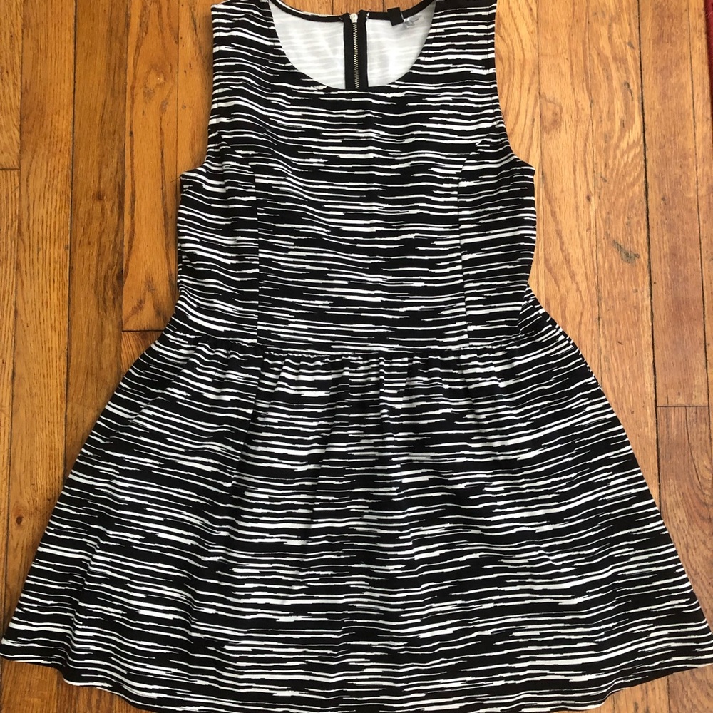 H&M Patterned Mini Dress, L